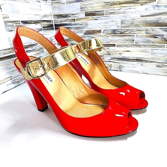 Steve Madden Patent Leather Red Heels. - Picture 1 of 6